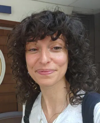 Claudia yogalife teacher