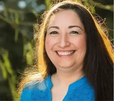 Diana Elizalde Yogi, Teacher