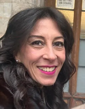 Laura yogalife teachers